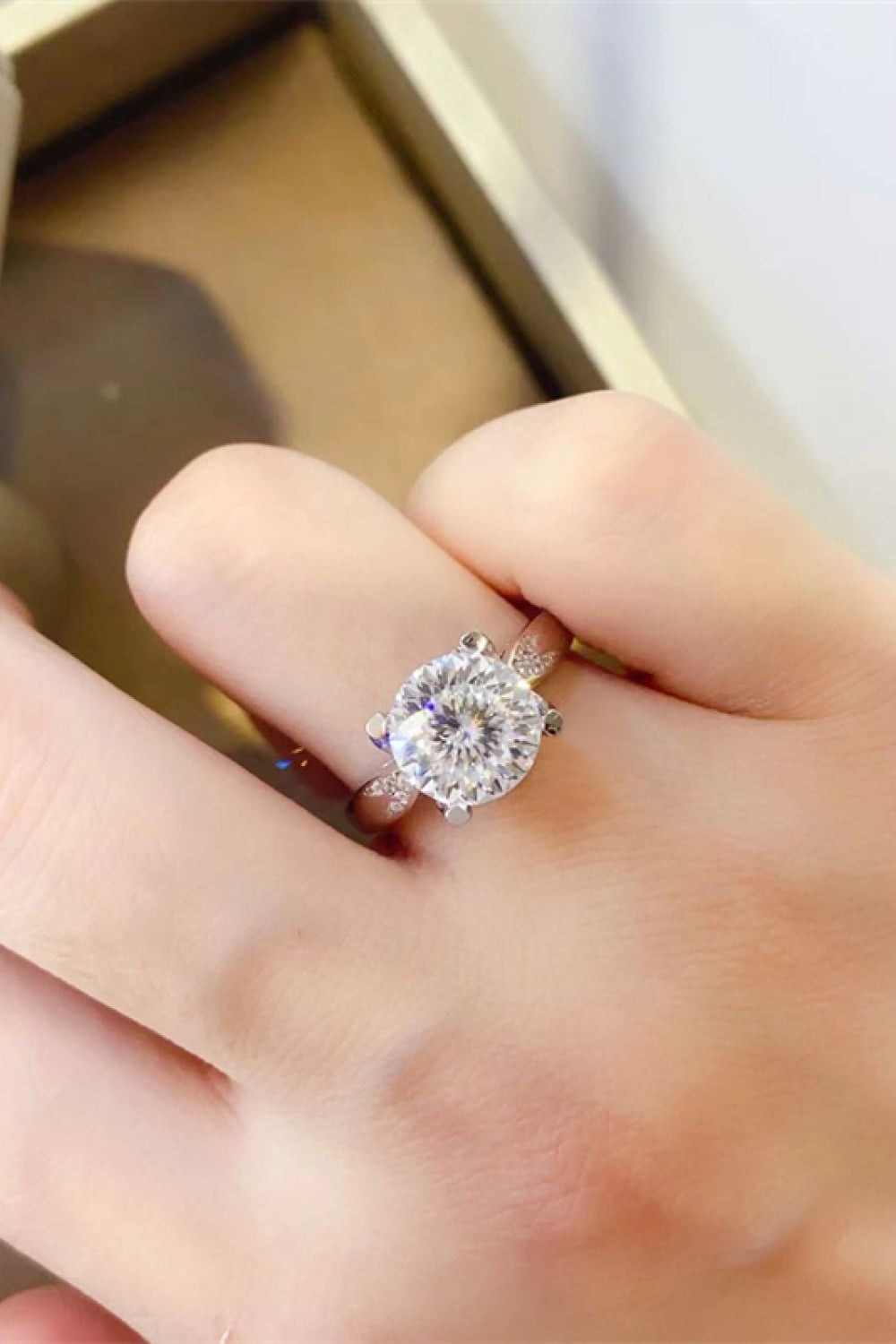 Premierify Ring – Luxe Radiance | 2 Ct. Certified Moissanite in 925 Sterling Silver
