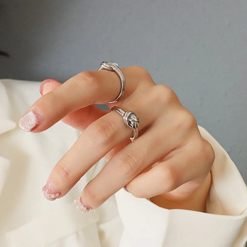 Titanium Knot Ring – Symbol of Strength & Style