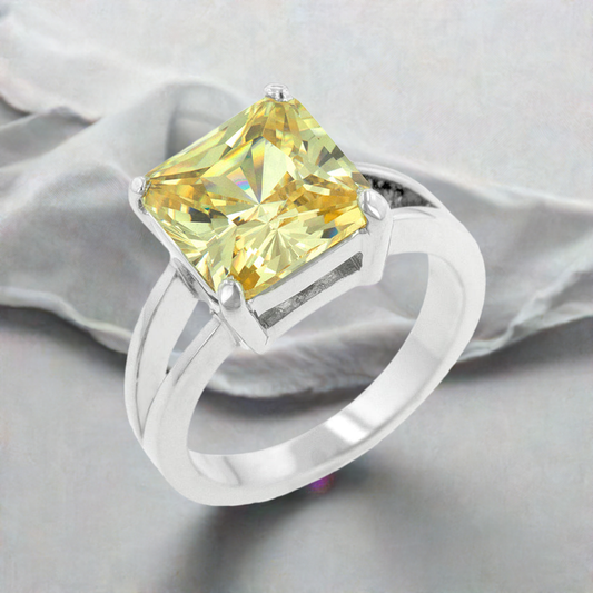 Jonquil Ring with gray background