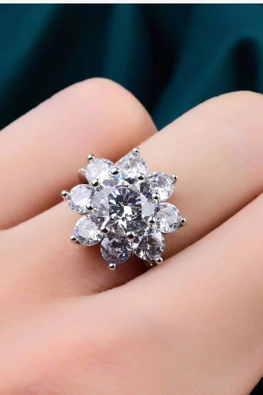 Fleur d’Éclat – 1CT Moissanite Flower Ring in Platinum-Plated 925 Silver