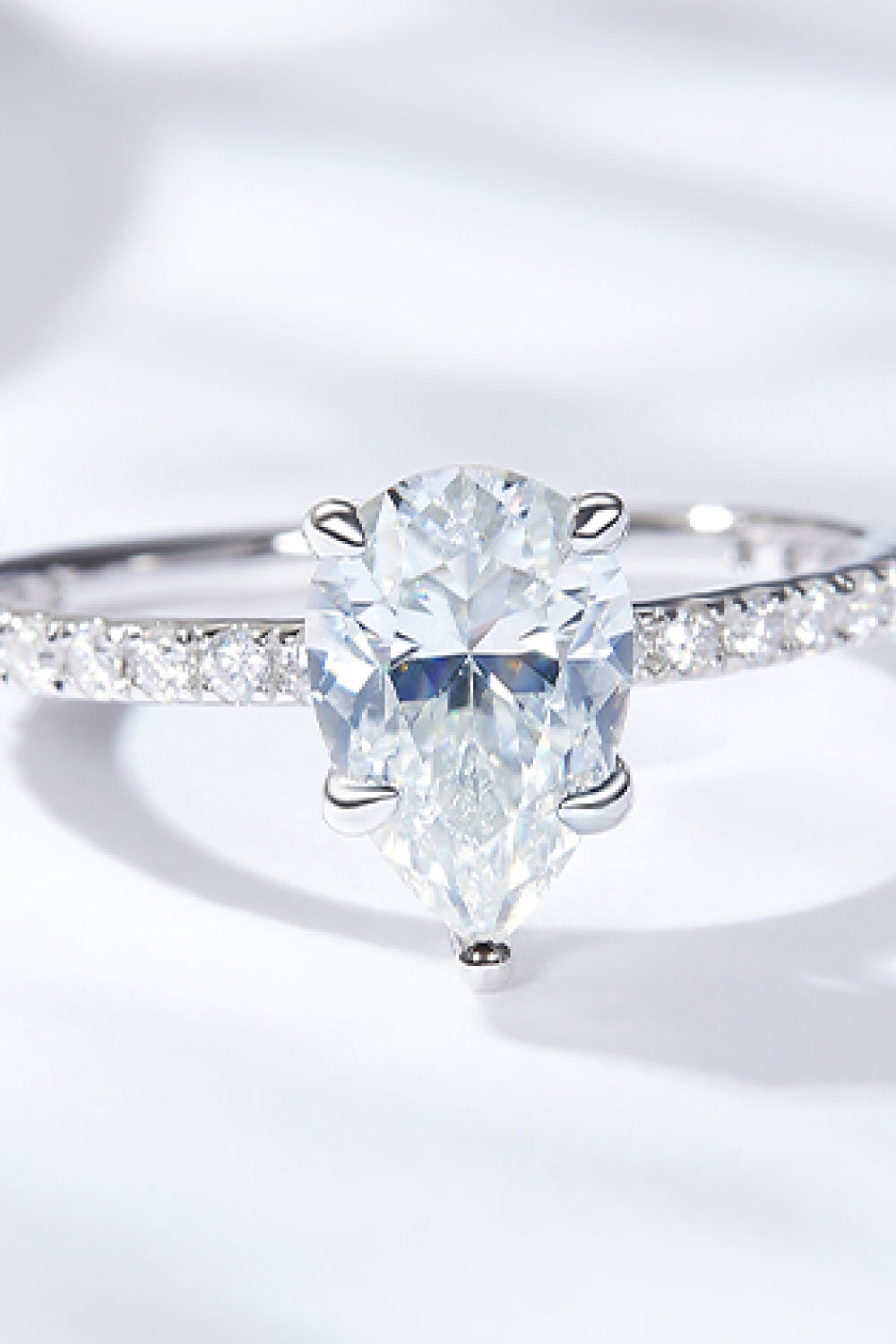 Solstice Teardrop – 1.8CT Certified Moissanite Pear-Cut Engagement Ring