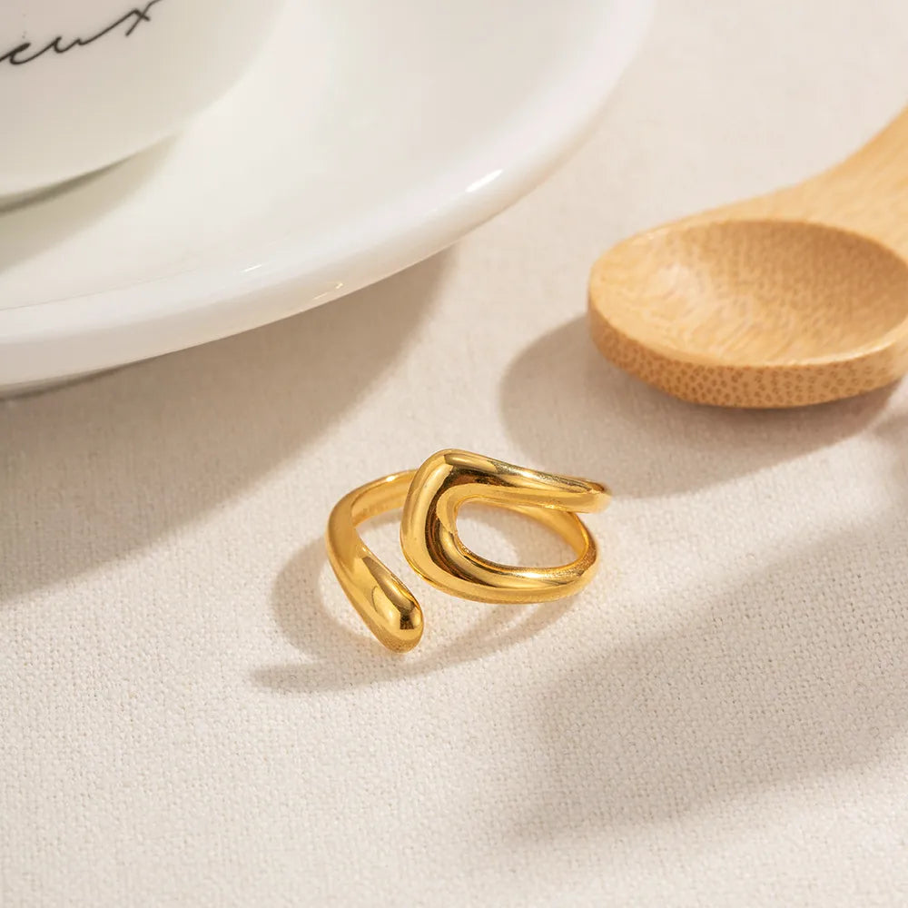 Premierify Ring – Twisted Gleam | 18K Gold-Plated Open Geometric Band
