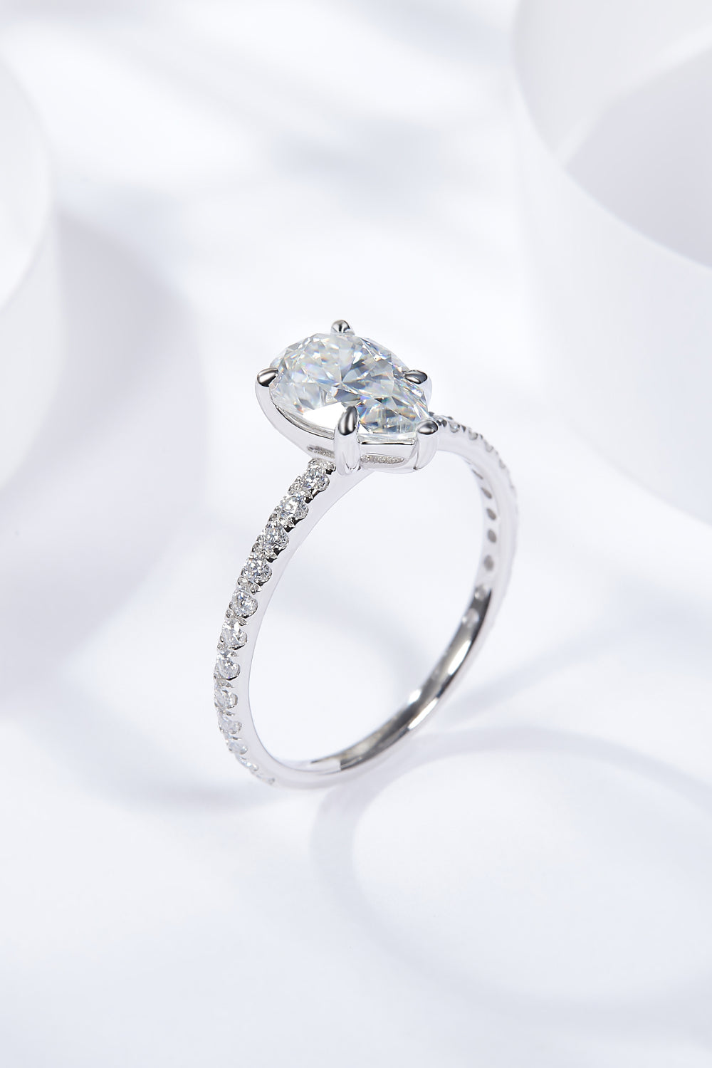 Solstice Teardrop – 1.8CT Certified Moissanite Pear-Cut Engagement Ring