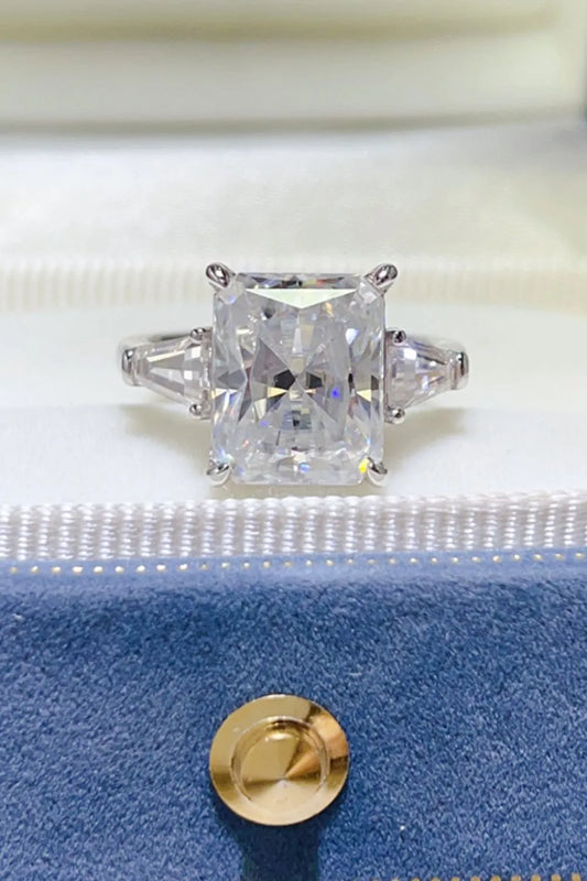 Auridora | 5‑Carat Radiant Moissanite Ring in Platinum‑Plated 925 Sterling Silver