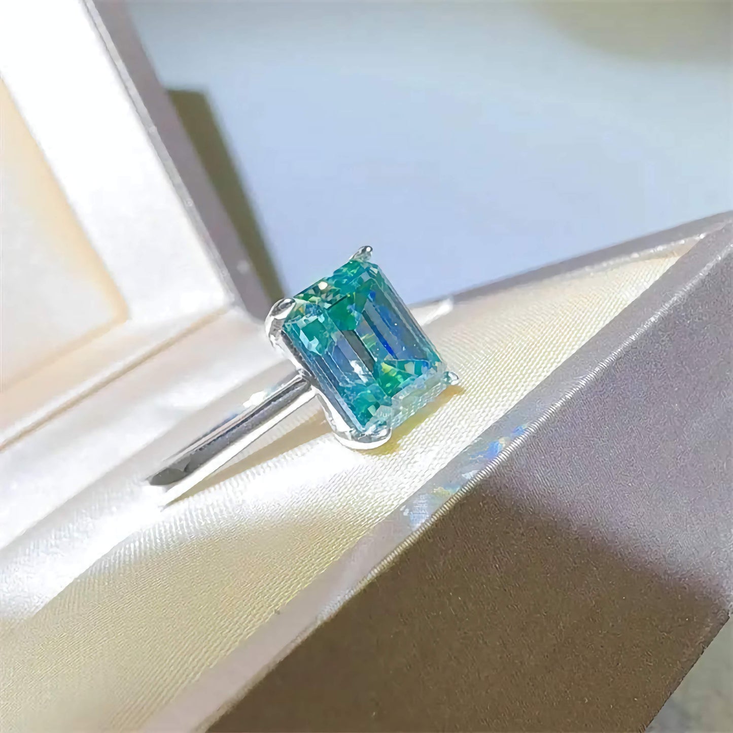 Premierify Ring – Sovereign Glow | 2 Ct. Emerald-Cut Certified Moissanite Ring in 925