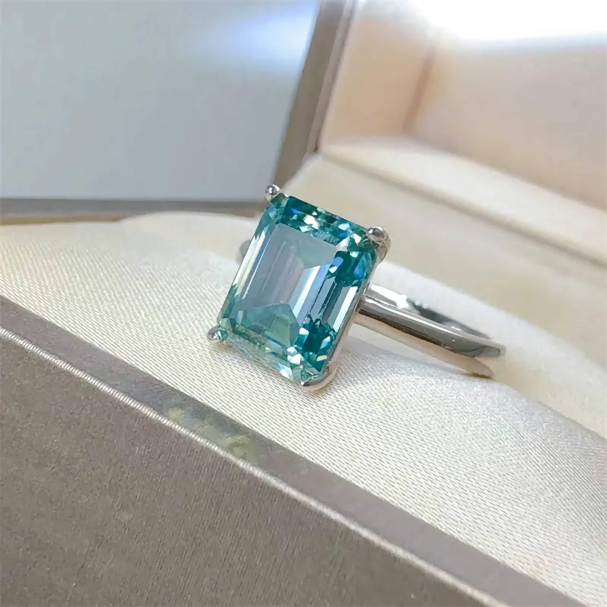 Premierify Ring – Sovereign Glow | 2 Ct. Emerald-Cut Certified Moissanite Ring in 925