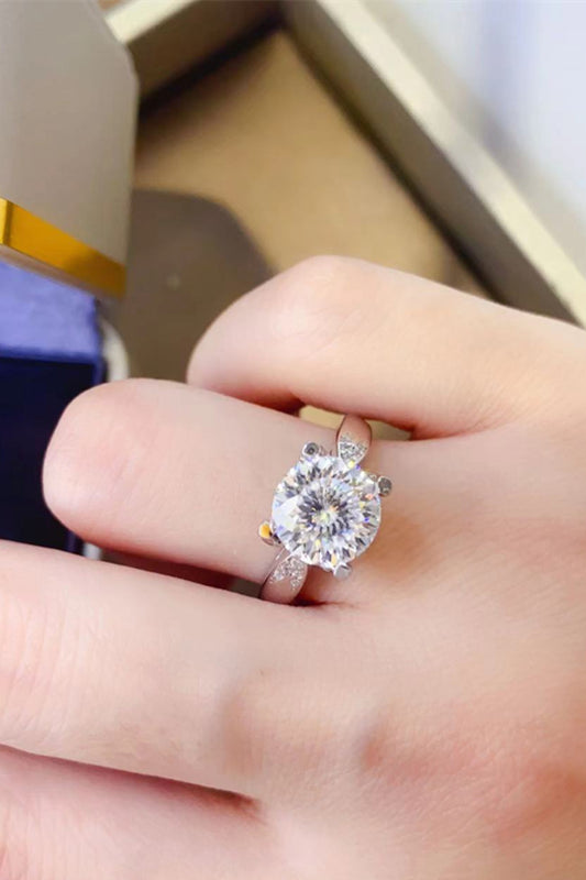 Premierify Ring – Luxe Radiance | 2 Ct. Certified Moissanite in 925 Sterling Silver