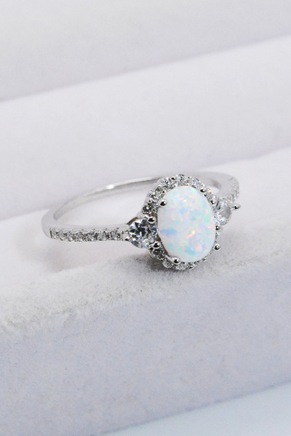 Iridesse™ opal halo ring in platinum-plated 925 sterling silver — Premierify 925™