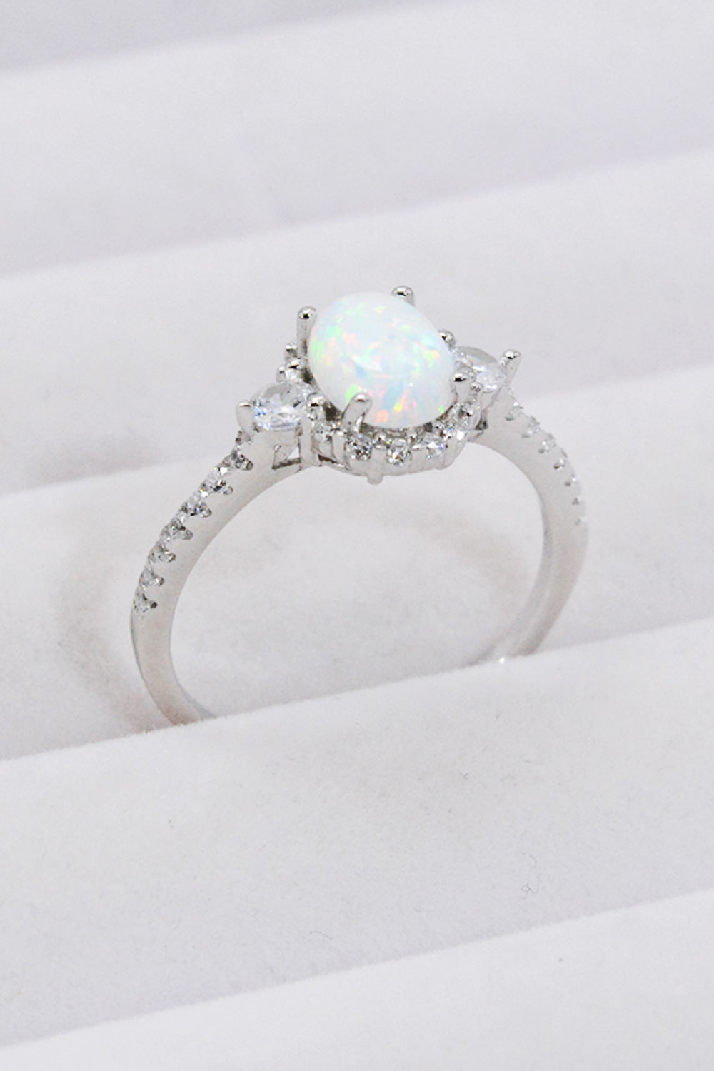 Iridesse™ opal halo ring in platinum-plated 925 sterling silver — Premierify 925™