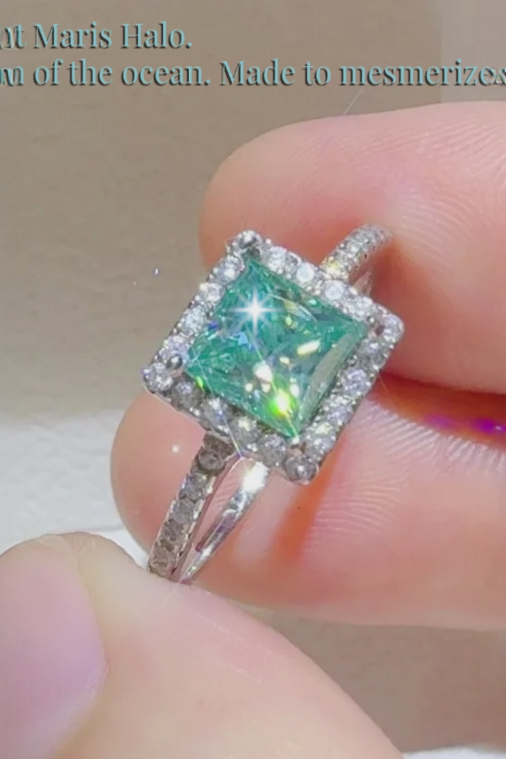 Mais Halo 3 Carat blue moissanite video