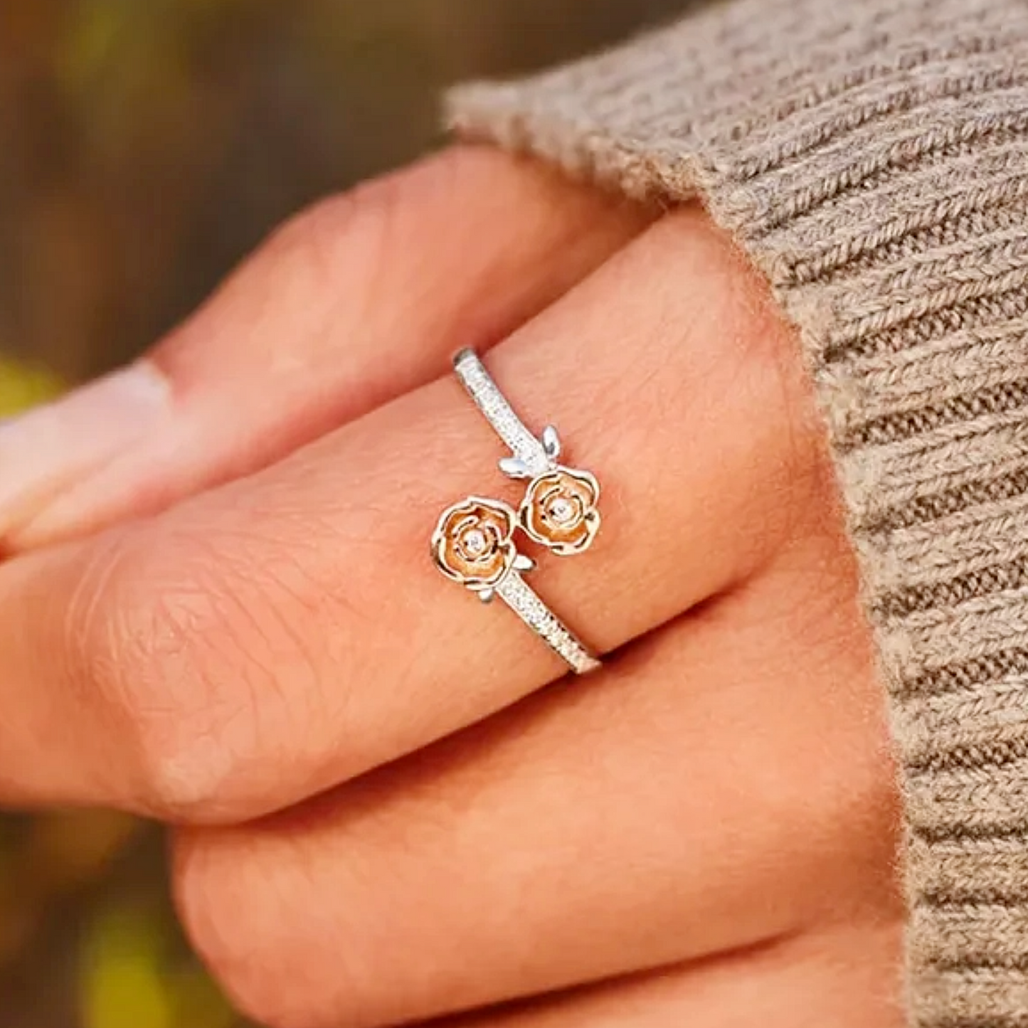 Rose Bloom Bypass Elegant Inlaid Zircon Ring