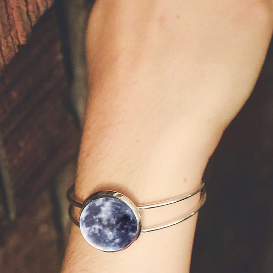 Solar System Cuff Bracelet – Magnetic Interchangeable Planets